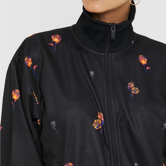 Adidas Floral Print track jacket Size M. Excellent like new condition. - Picture 3 of 5